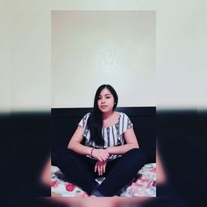 Meet your Posher, Elizabeth