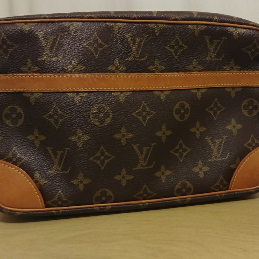 Louis Vuitton Monogram Compiegne Clutch 28