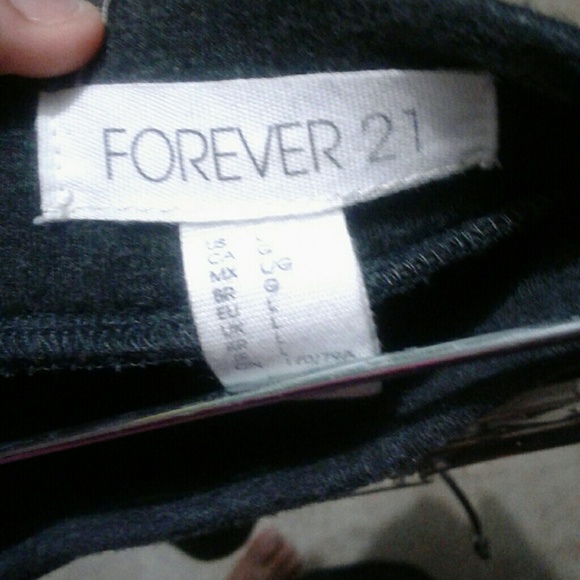 Skirt - Picture 2 of 2