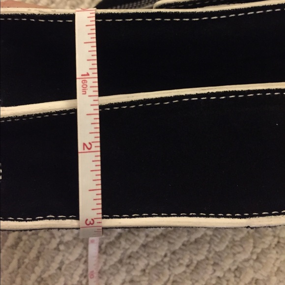 Banana Republic Suede shoulder bag - Picture 7 of 7