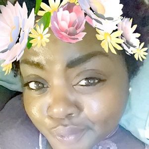 Meet your Posher, Deanna