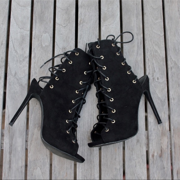 Shoes - Lace Up Black Heels