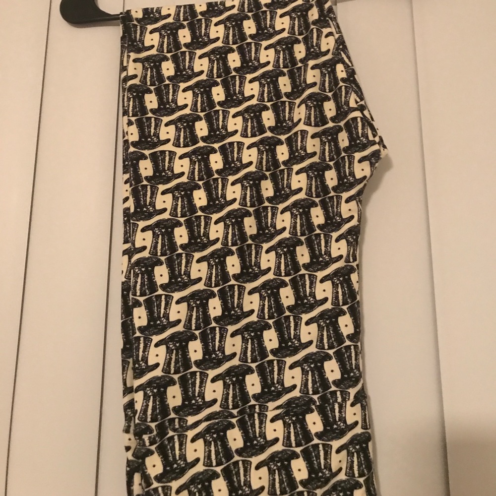 Lularoe TC AMERICANA 2017 LEGGINGS TOP HATS HTF