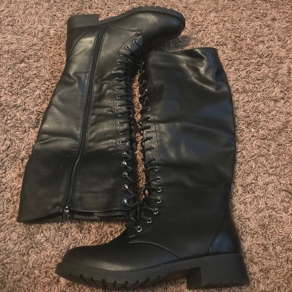 Combat boots (SOLD) - Picture 1 of 1