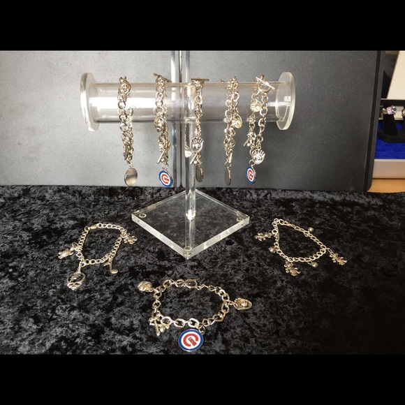 Handcrafted Chicago Cubs Charm Bracelet - Picture 4 of 5