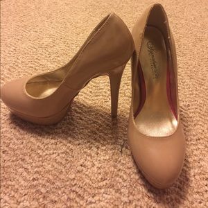 Sexy Nude Pumps