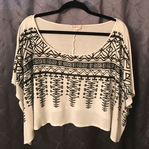 ✨ TRIBAL CROP TOP