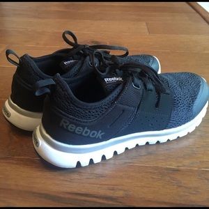 Black Reebok Tennis Shoes