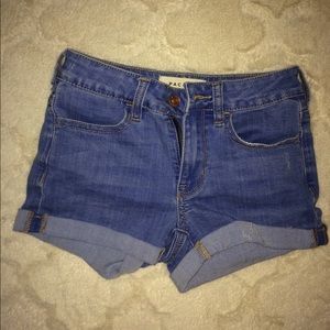 Jean short shorts