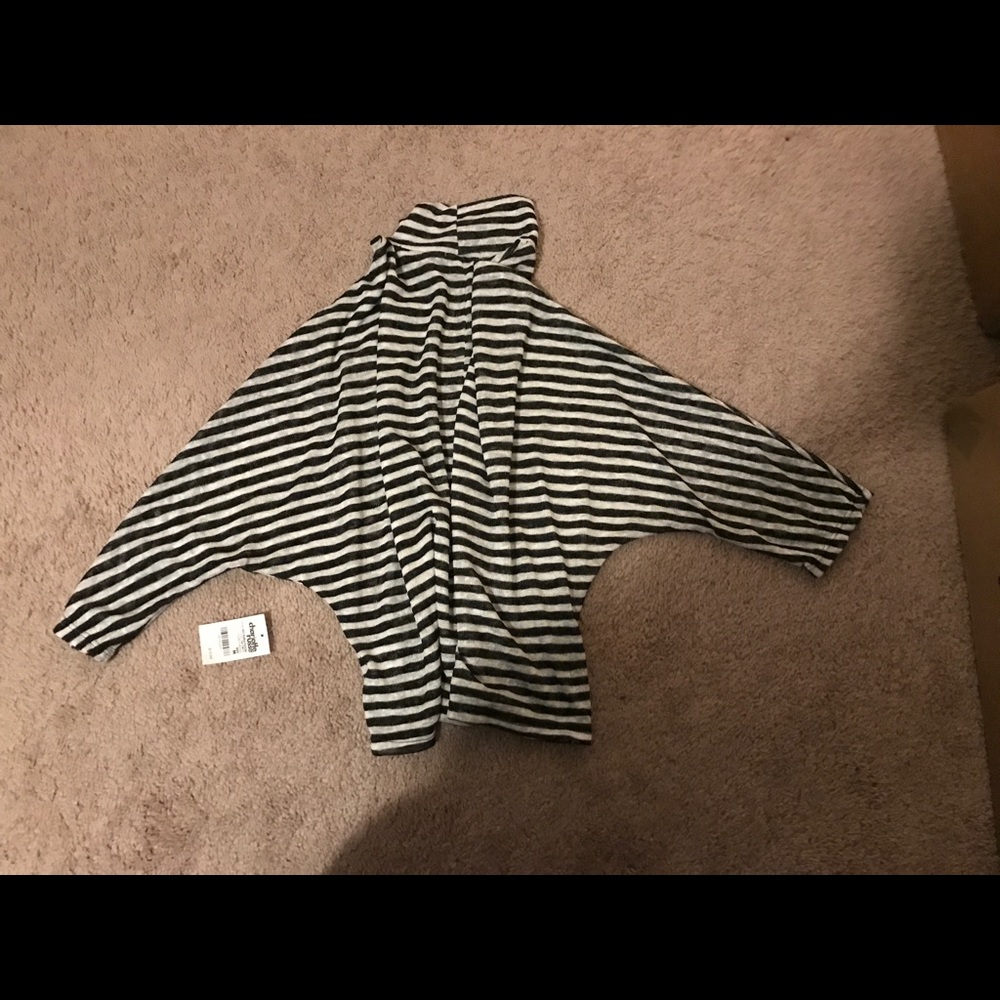 Mock turtleneck - Picture 2 of 4