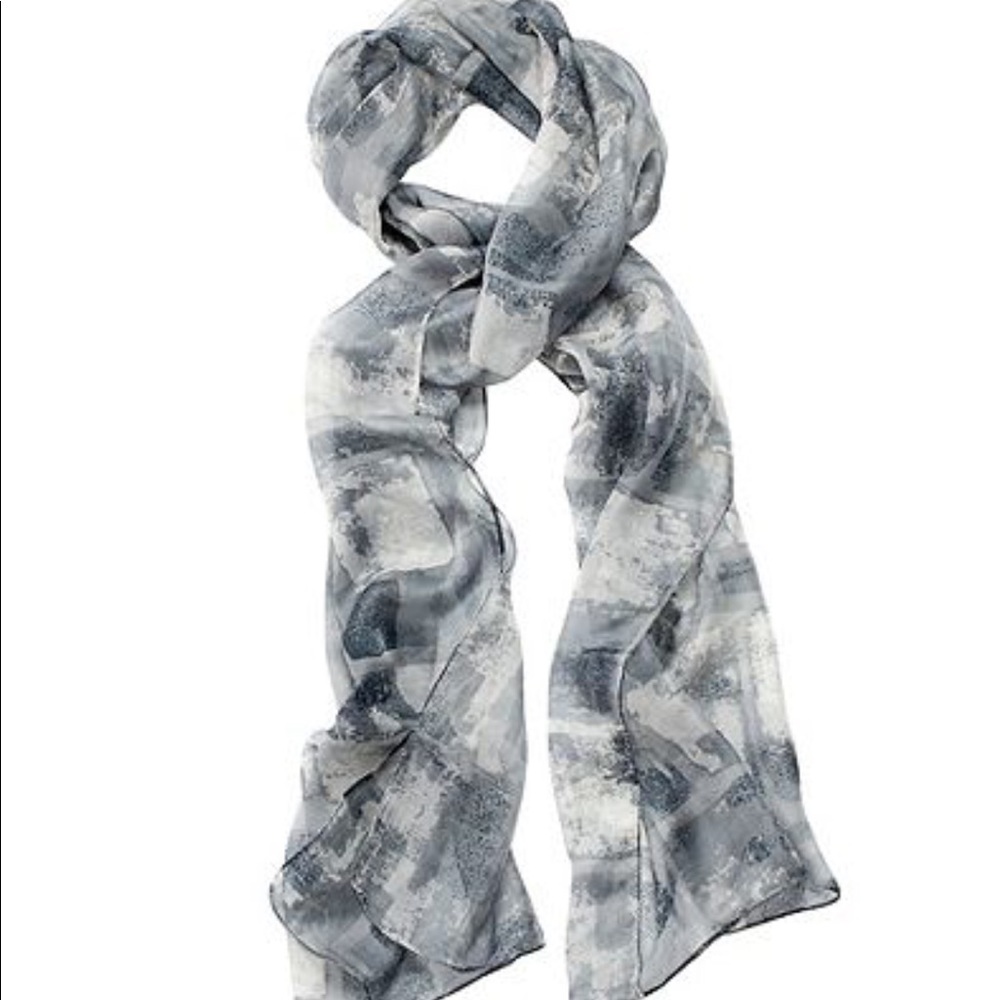 New Gorgeous Steve Madden Abstract Scarf