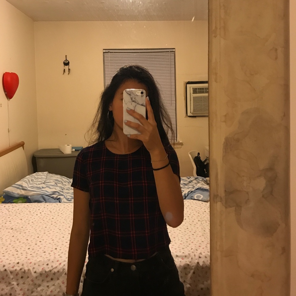 Red and navy blue top