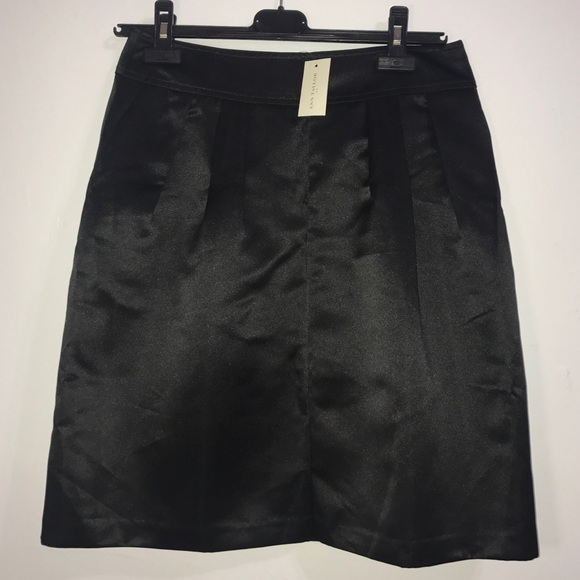 NEW! Ann Taylor Satin Black Skirt Size 2 - Picture 2 of 8