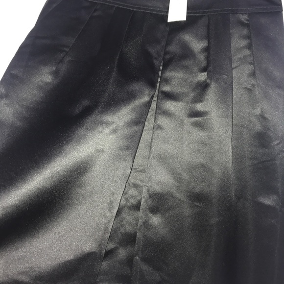 NEW! Ann Taylor Satin Black Skirt Size 2 - Picture 3 of 8