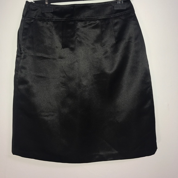 NEW! Ann Taylor Satin Black Skirt Size 2 - Picture 5 of 8
