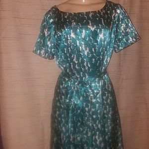 Alex Marie, size 10, Teal Print Satin Dress