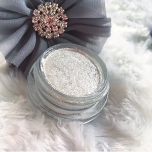 NWT Trish McEvoy Cream Eyeshadow Crystal