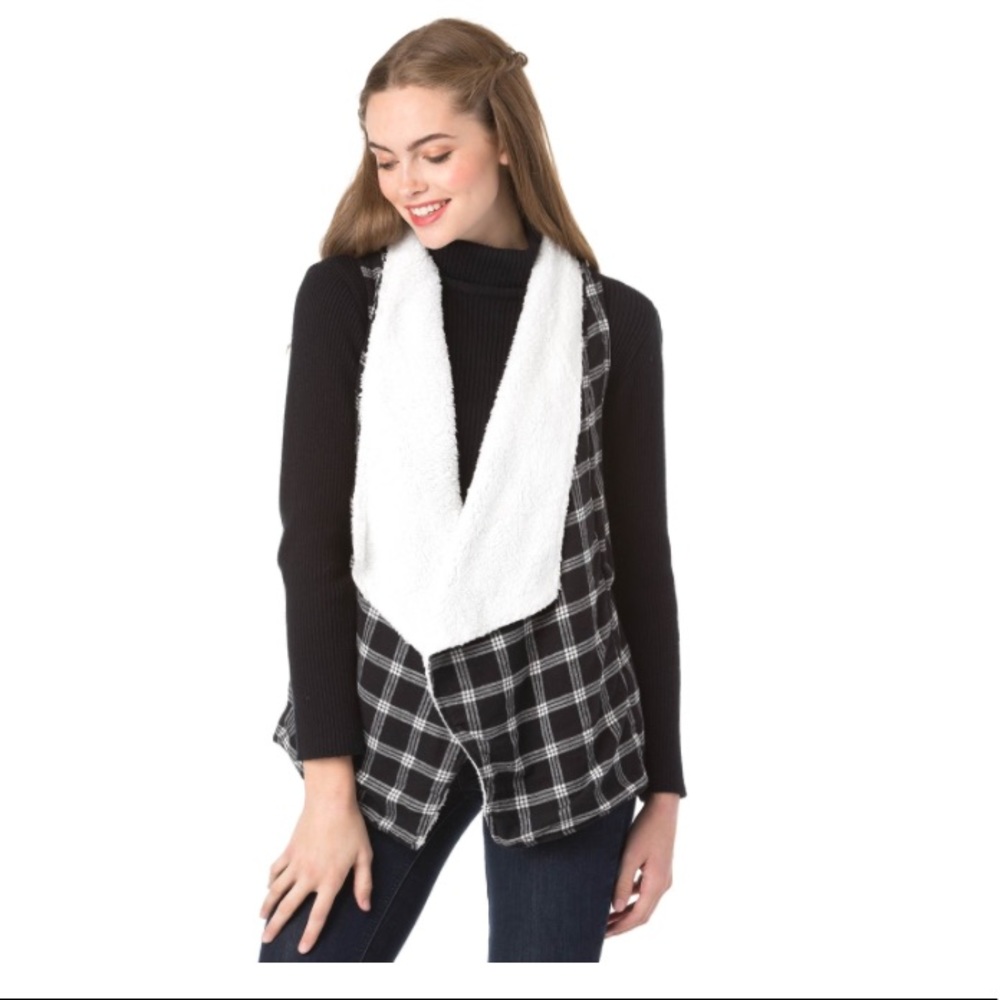 Derek Heart Jr's Yarn Dye Flannel Plaid Cozy Vest