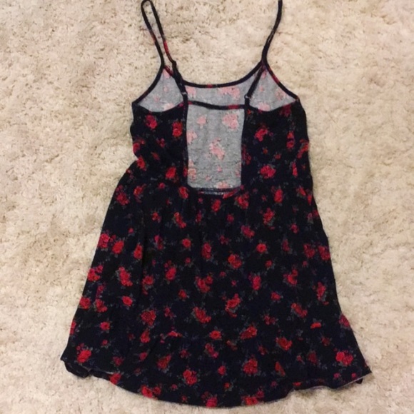 Tobi flowy backless dress - Picture 2 of 3