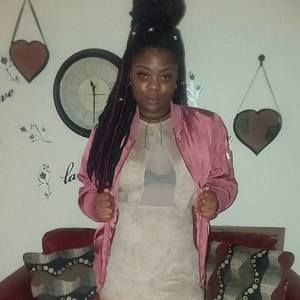 Meet your Posher, Tiffany