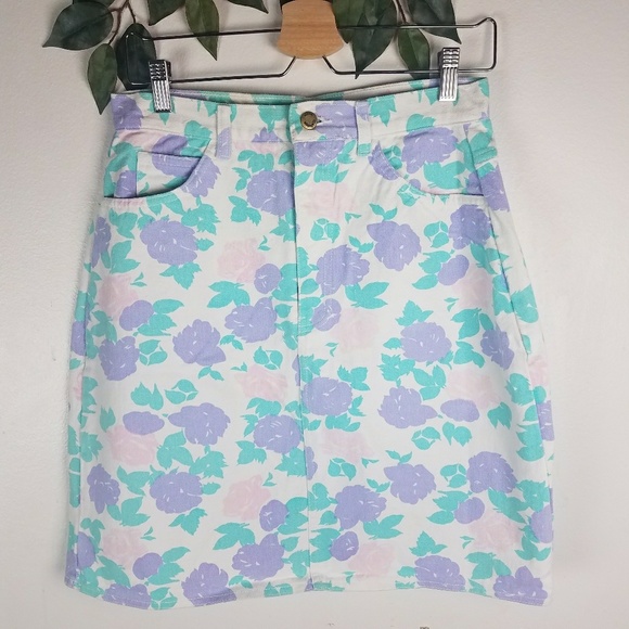 Vintage highwaised Pastel Floral denim penci skirt - Picture 2 of 15