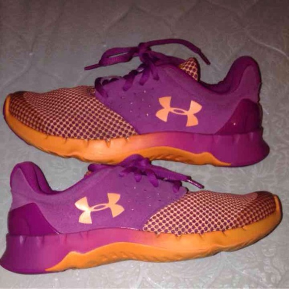 Under Armour Shoes - ❤️Under Armour Shoes