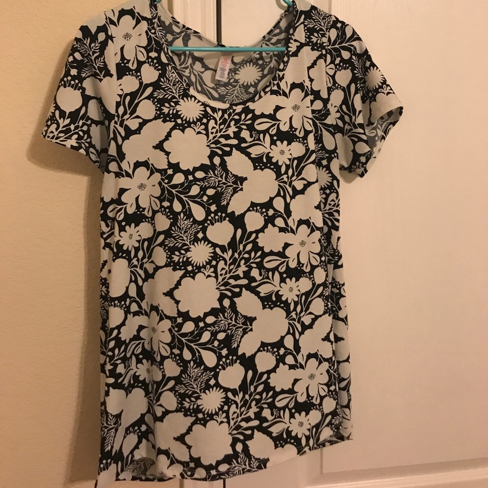 Lularoe Classic, black and white