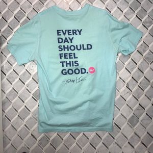 Vineyard vine T-shirt