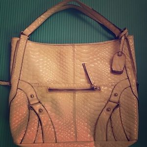 White snakeskin leather bag