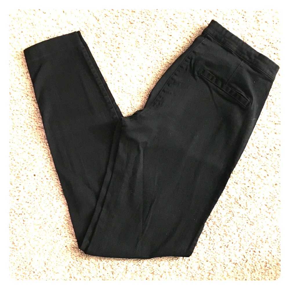 H&M High-wasted Skinnies with hip zipper