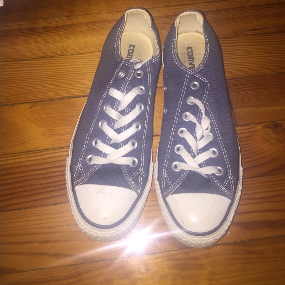 Navy blue Converse
