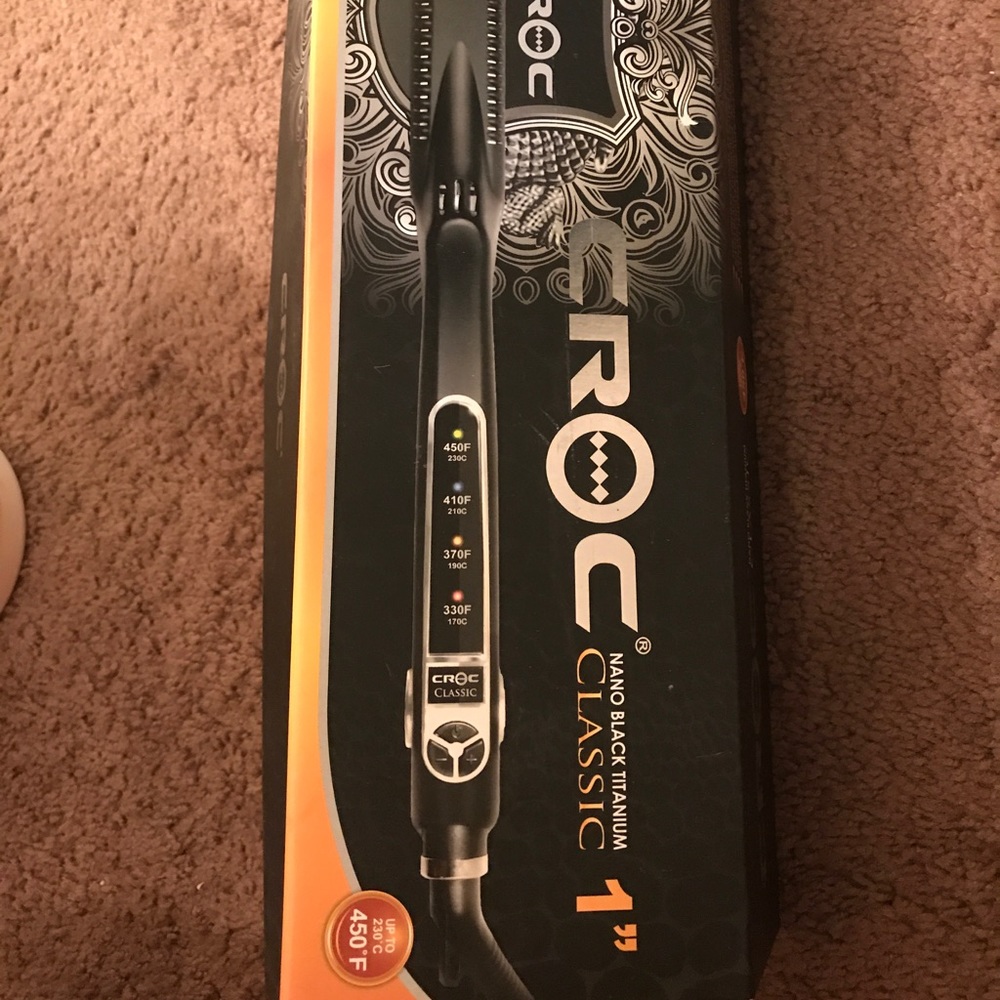 Croc flat iron