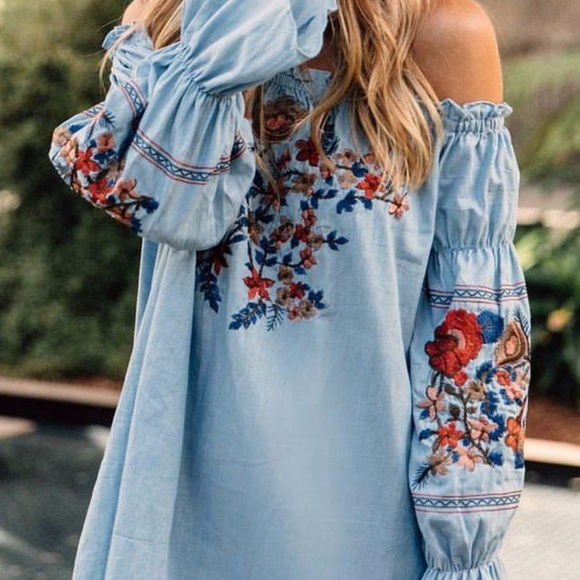 Striped knot sleeve Bell Dress - Picture 3 of 4