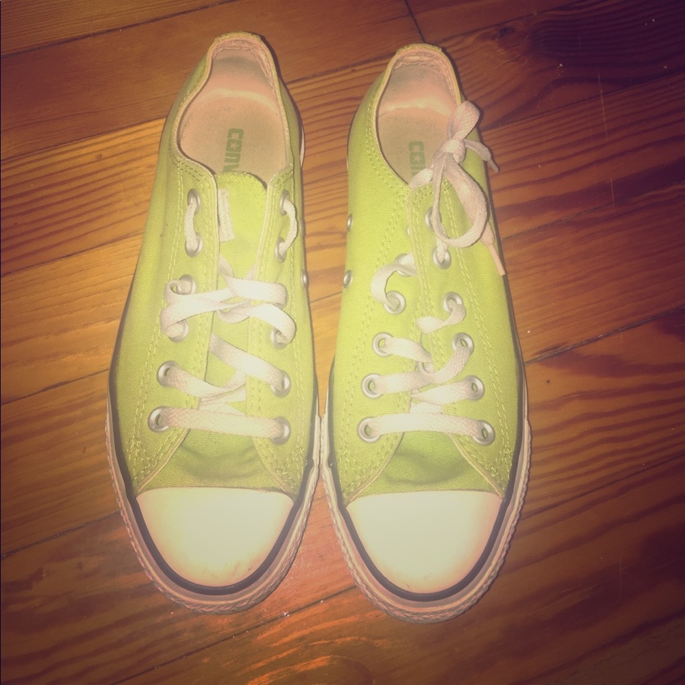 Lime green converse