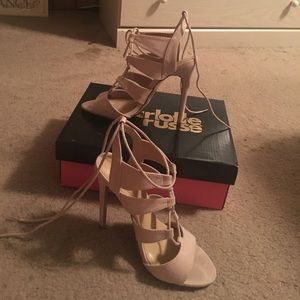 WORN ONCE Nude lace up heels