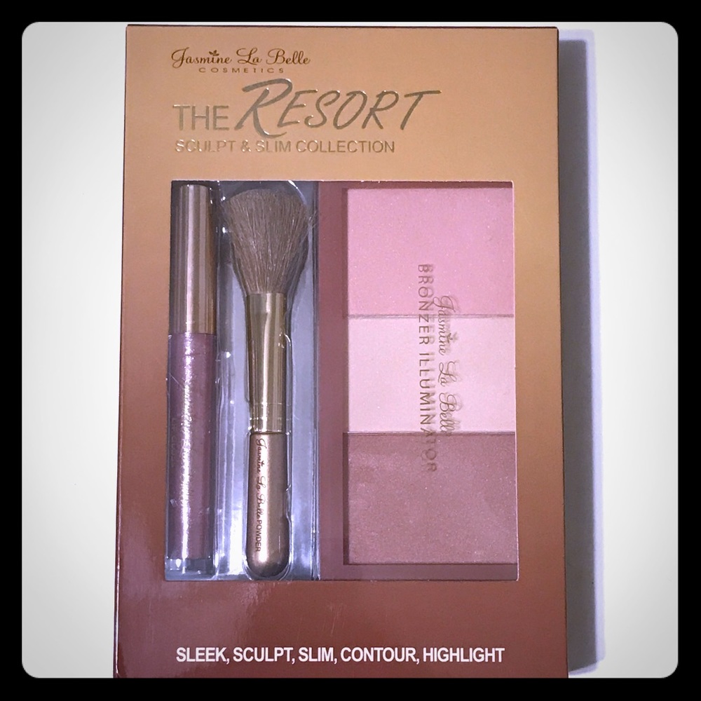 🎈SALE Resort Sculpt & Slim Bronzer Illuminator