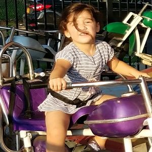 Meet your Posher, Natia