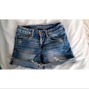 AMERICAN EAGLE OUTFITTERS jean shorts SIZE 4