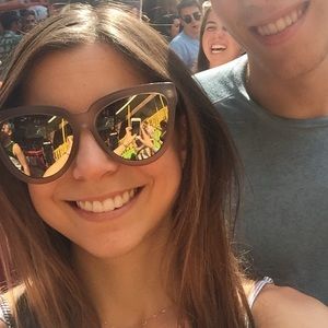 Meet your Posher, Sophi