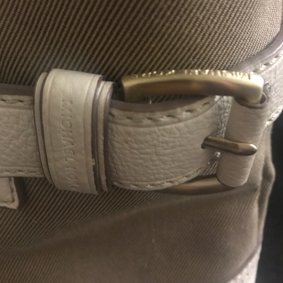 Michael Kors Classic Est. 1981 - Picture 3 of 3