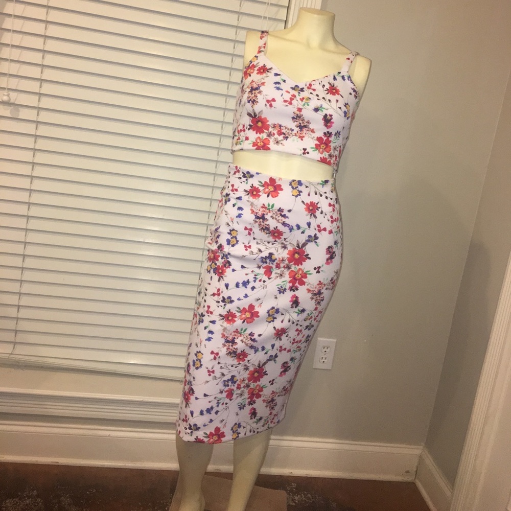 Floral skirt set!!