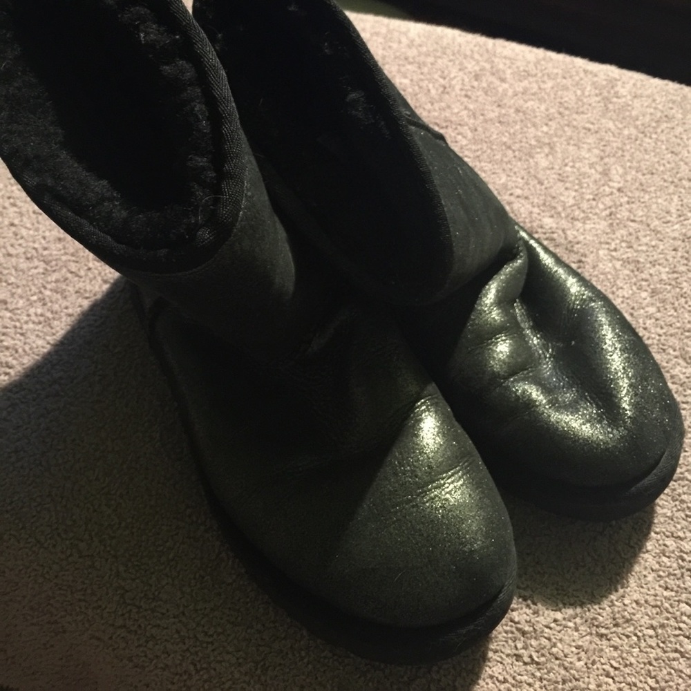 Ugg short boots