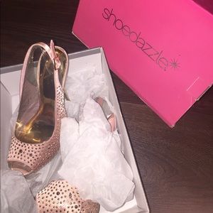 Sexy, Pink Rhinestoned ShoeDazzle Stillettos Sz 7