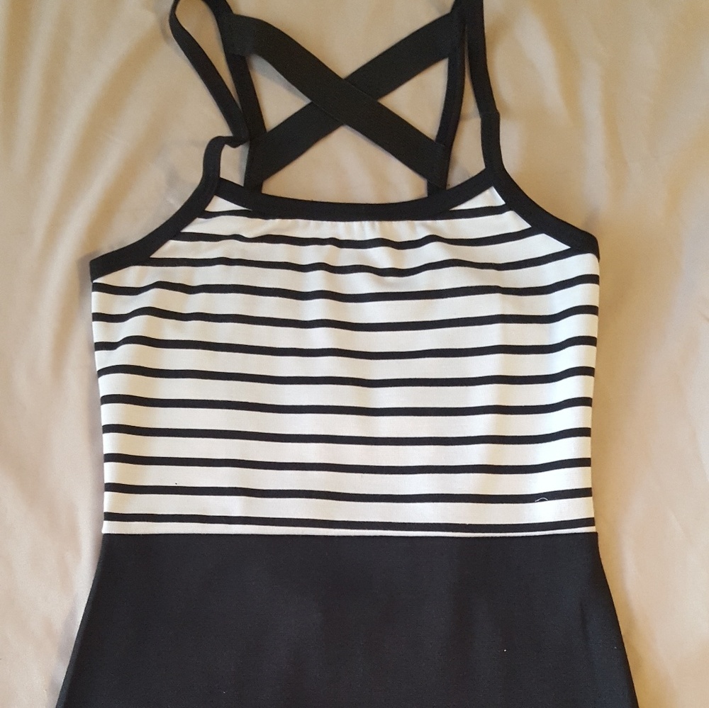 Very Cute Forever 21 Short Strappy Dress