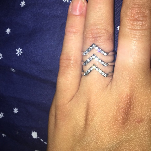 Unique Rings - Picture 3 of 3