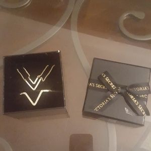 Victoria's Secret bracelet and necklace!