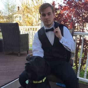 Meet your Posher, Adam