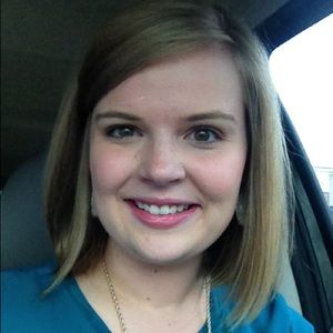 Meet your Posher, Alecia