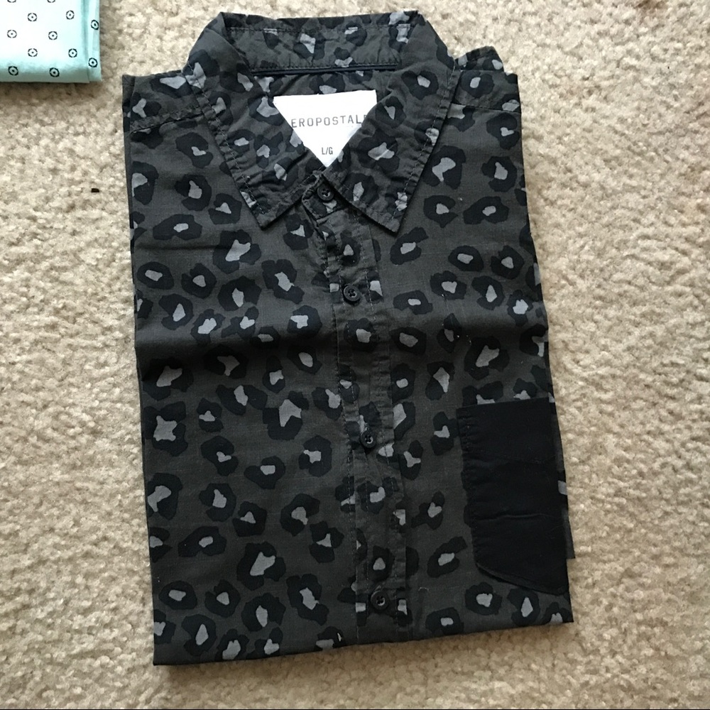 Aeropostale men's short sleeve button down