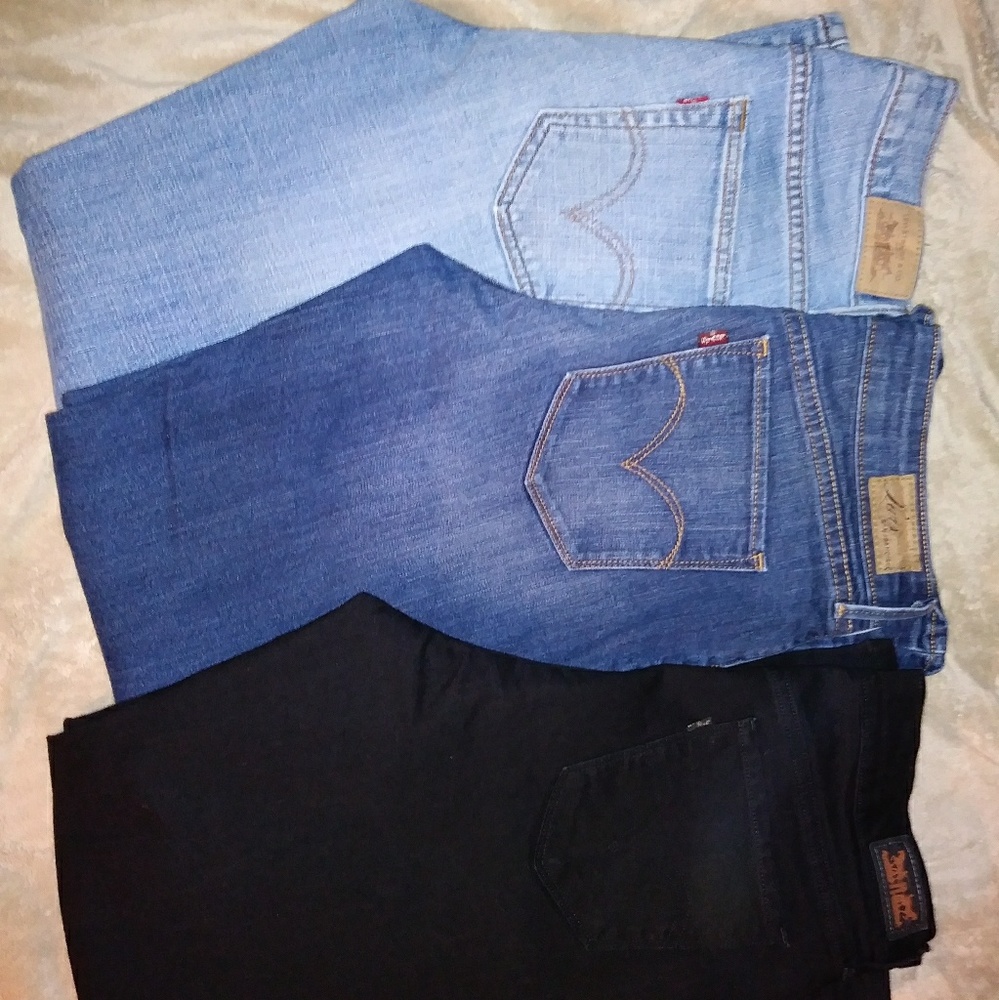 Levis